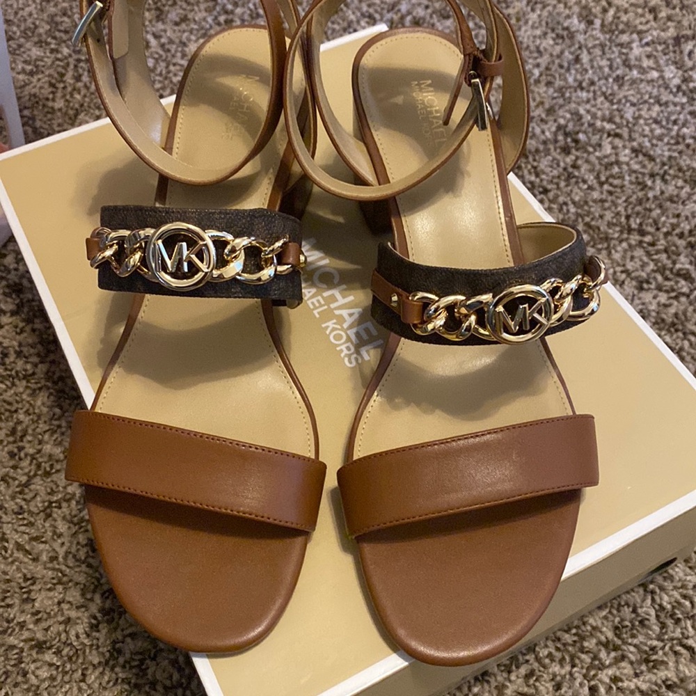 Michael Kors leather strap sandals ladies size 10 brand new inbox